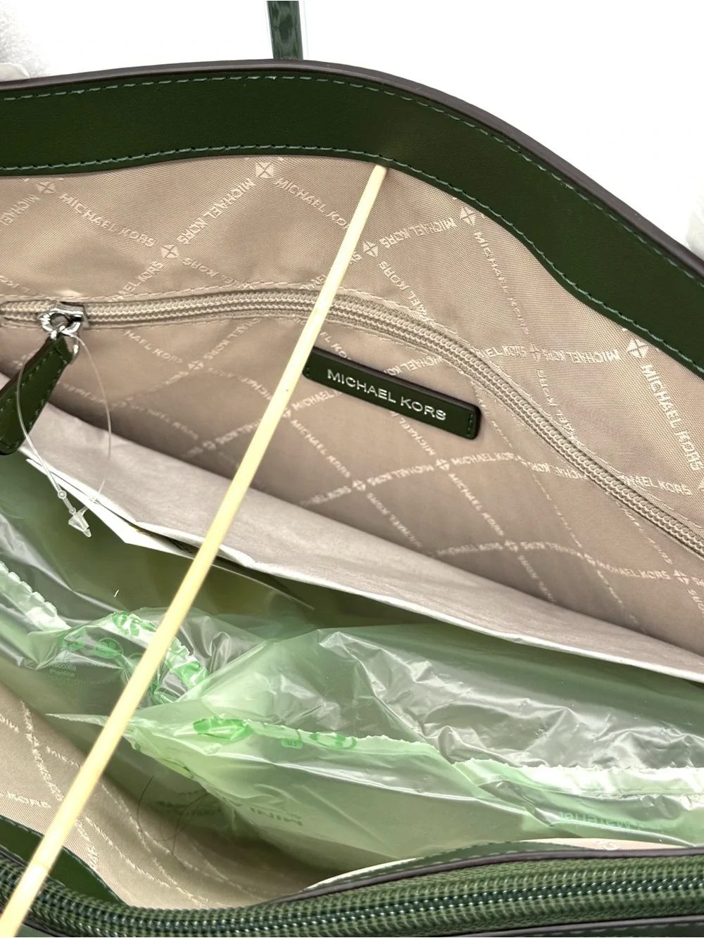 Michael Kors Voyager Large Color-Block Signature Logo Tote Bag - Amazon Green